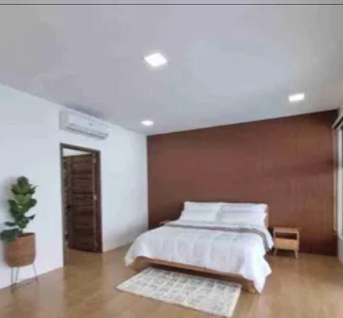 Cama o camas de una habitación en Cebu beachfront house