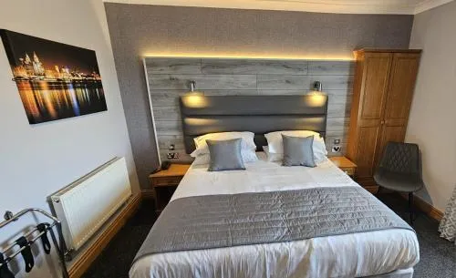 The Royal Hotel photo 38