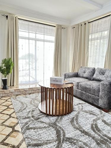 Central 1BR in Dar es Salaam Close to Everything!