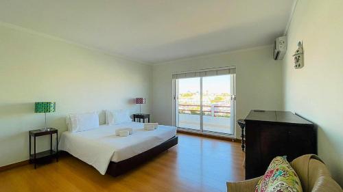 Penthouse Triplex Marina T2 by HsR Vilamarina