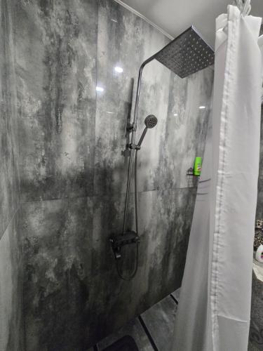 Un baño de Lada's Hotel of Sun
