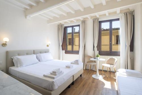 Charming & Spacious Florence Apartment