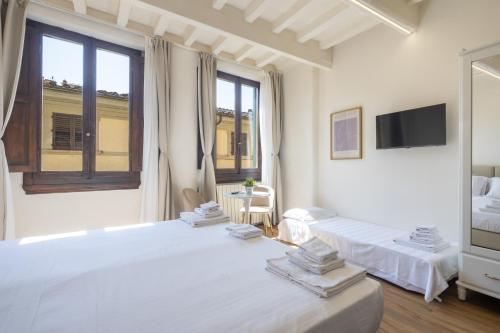 Charming & Spacious Florence Apartment