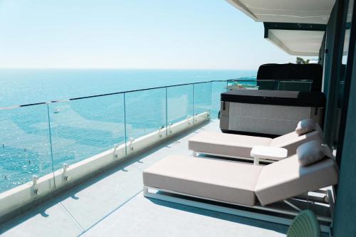 Balkón nebo terasa v ubytování Ilyonis Hotel & Spa