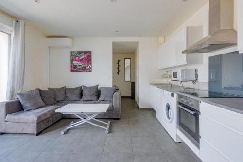 Dapur atau dapur kecil di Maison à 2 pas de Lyon Centre proche tram, métro