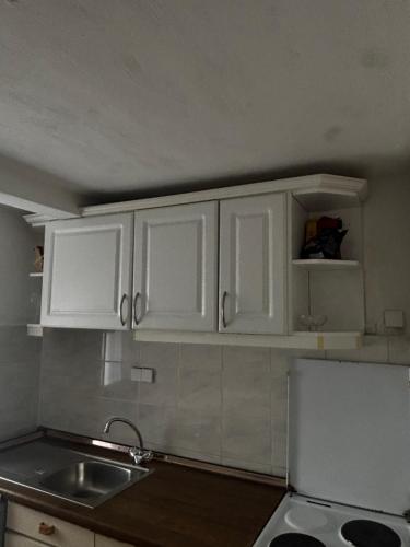 Kuchyň nebo kuchyňský kout v ubytování Ferienwohnung Iridam