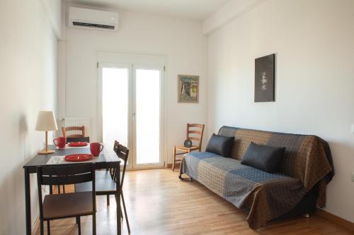 Livadi apartment Kypseli