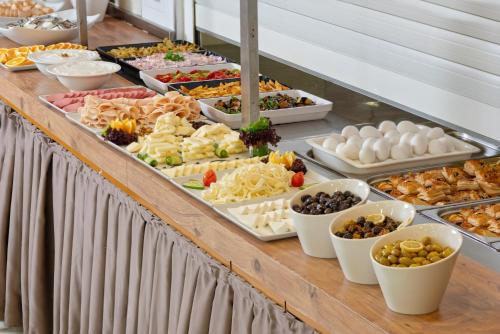 Еда / где поесть недалеко от отеля