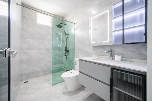 Ένα μπάνιο στο Villa 35 Wongamart