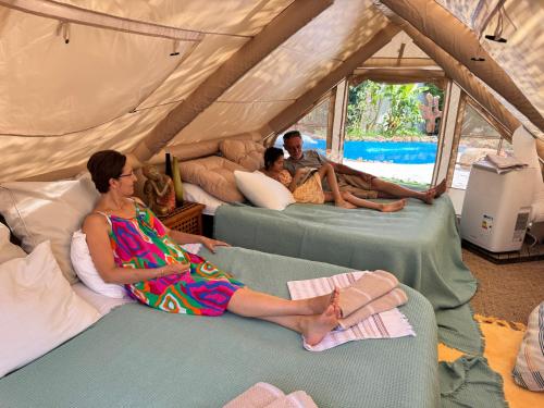 Imagen de la galería de Sunyear Glamping, en Urla