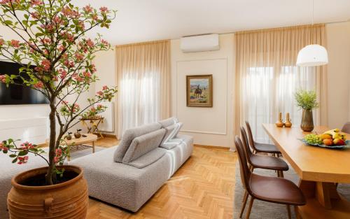 The Athenian Aroma - 3BDRM Exclusive Residence