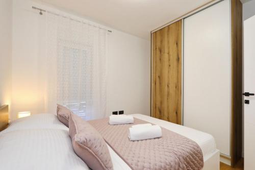 Apartments Tereza with free parking