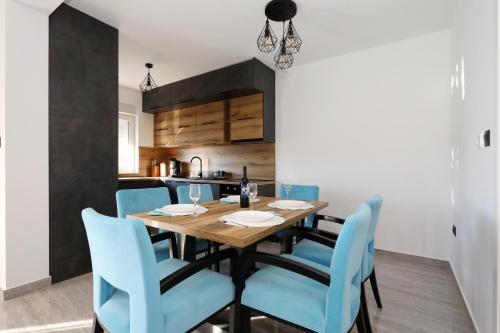 Apartments Tereza with free parking