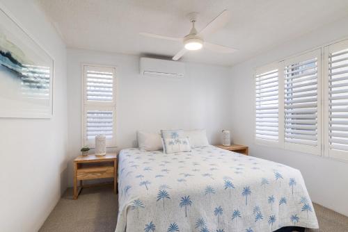 Capeview Apartments - Spectacular Ocean Viewsにあるベッド