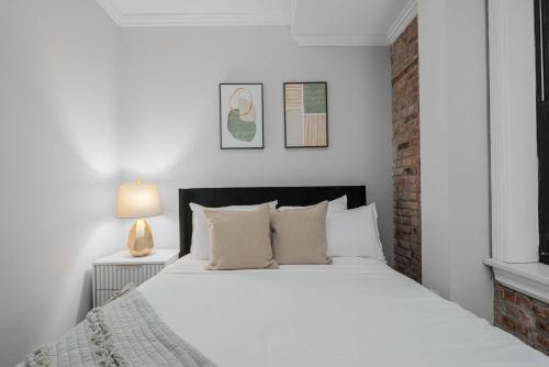Gallery image of 2BR Lower East Side Family Haven Private Patio in New York