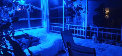 Φωτογραφία από το άλμπουμ του BLUE DOUBLE PRIVATE ROOM AT FRONT BEACH - HABITACION en la playa piso compartido στη Βαλένθια