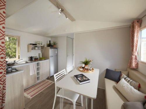 Galeriebild der Unterkunft Mobil-home avec terrasse à Bretignolles-sur-Mer, 6 pers., 3 chambres - API-1-52-389 in Brétignolles-sur-Mer