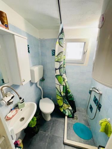 Un baño de Laniakea small apartment in shared house