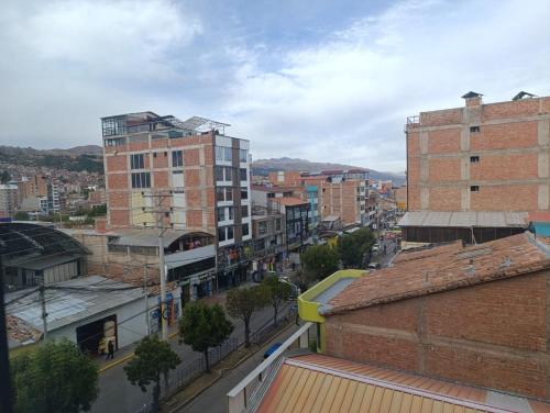 Το κτήριο όπου στεγάζεται  το δωμάτιο σε οικογενειακή κατοικία