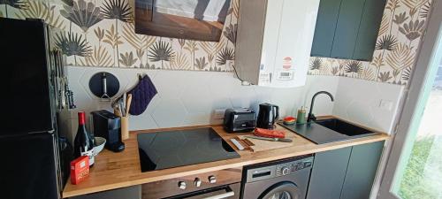 Studio Neuf idéalement placé avec TERRASSE et JARDIN