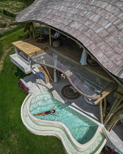 Бассейн в Zen Villa by SARAYA Bali или поблизости