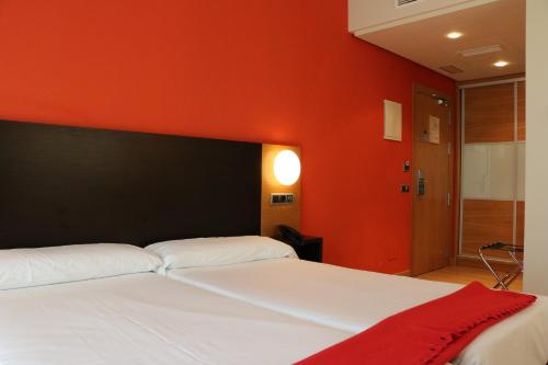 Fotografie z fotogalerie ubytování Hotel Marítimo Ris con garaje v destinaci Noja