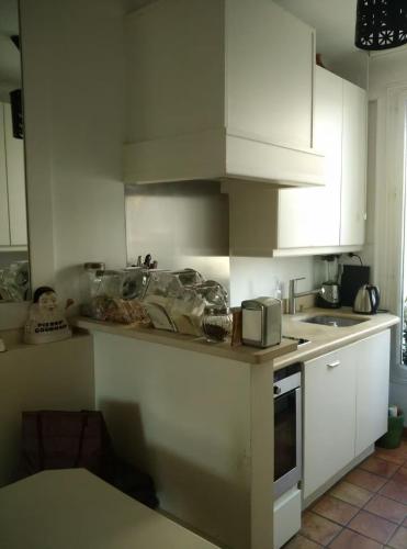Clarté et charme, chambre spacieuse
