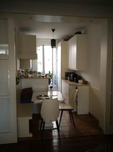 Clarté et charme, chambre spacieuse