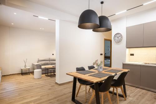 2BR Central Chania, Steps to Koum Kapi & Old Town