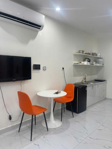 Dapur atau dapur kecil di HOMESTAY ADORA