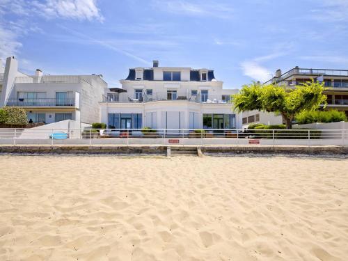 Arcachon Pereire - T2 front de mer avec terrasse et parking, accès direct plage