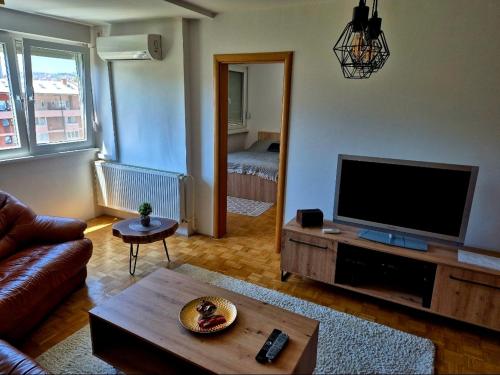 Televisyen dan/atau pusat hiburan di N-Condo in Sarajevo