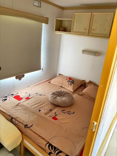 Galeriebild der Unterkunft Nefeli's Dollhouse Caravan 3 minutes from Geroskipou Beach in Yeroskipou