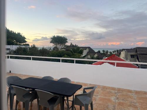 Sea view apartment with large balcony