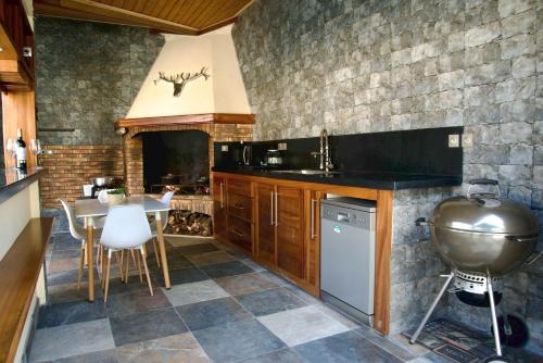 Dapur atau dapur kecil di Chez Nathalie et Jean Hugues