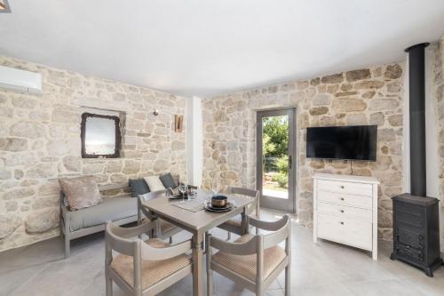 Μια τηλεόραση ή/και κέντρο ψυχαγωγίας στο Kuća Kalma