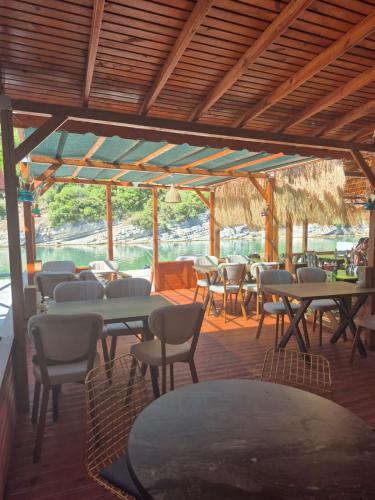 Restaurace v ubytování Ağva Carpediem Otel