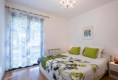 Apartment Karlo in Stinjan