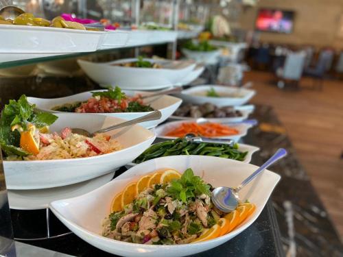 Φαγητό σε αυτό το ξενοδοχείο ή κάπου εκεί κοντά