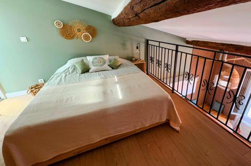 Postel nebo postele na pokoji v ubytování Boho Nest - Charming Boutique Apartment