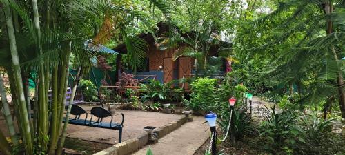 Κήπος έξω από το Green Hills Farm And Guest House