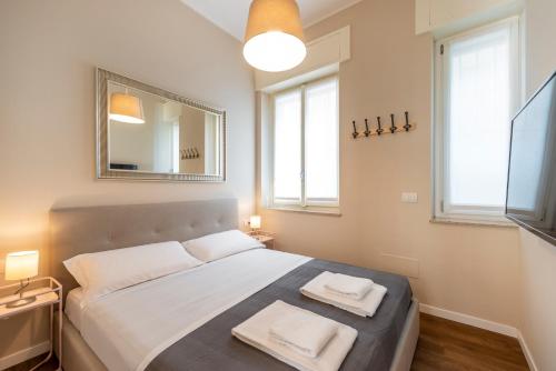 DUOMO2 - Magnifico Apt con 2 Camere e 2 Bagni