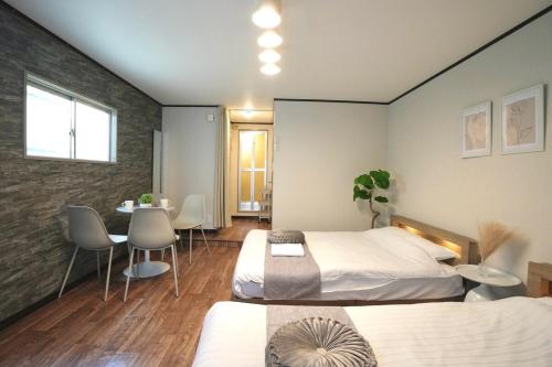 Guest House YOTSUBA 最高の立地,徒歩すぐ黒門市場,難波,道頓堀,日本橋近く