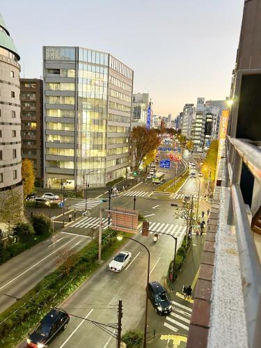 Shinjuku Center新宿中心! !Shinjuku Kabukicho! 3min walk! JR 新宿!地铁站步行3分 !新宿歌舞伎!阳光的超大阳台 俯瞰明大街街景!著名连锁大型公寓!一层24小时保安常驻605