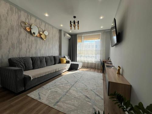 Gallery image of 2 комнатные апартаменты за Хан Шатыром in Astana