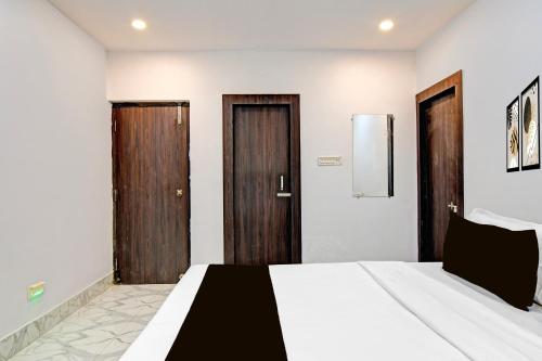 Gallery image of Hotel O AI HOTEL in Garden Reach