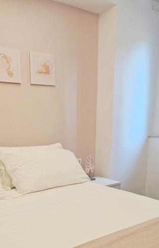 Postel nebo postele na pokoji v ubytování NALI Apartment 1