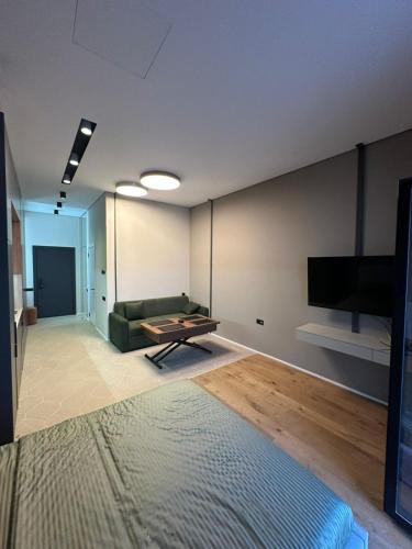 Llit o llits en una habitació de Lighthouse 2 studio
