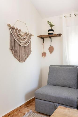 Coin salon dans l'établissement בקתת המפל