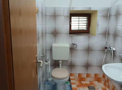 Ένα μπάνιο στο Holiday Home Viki